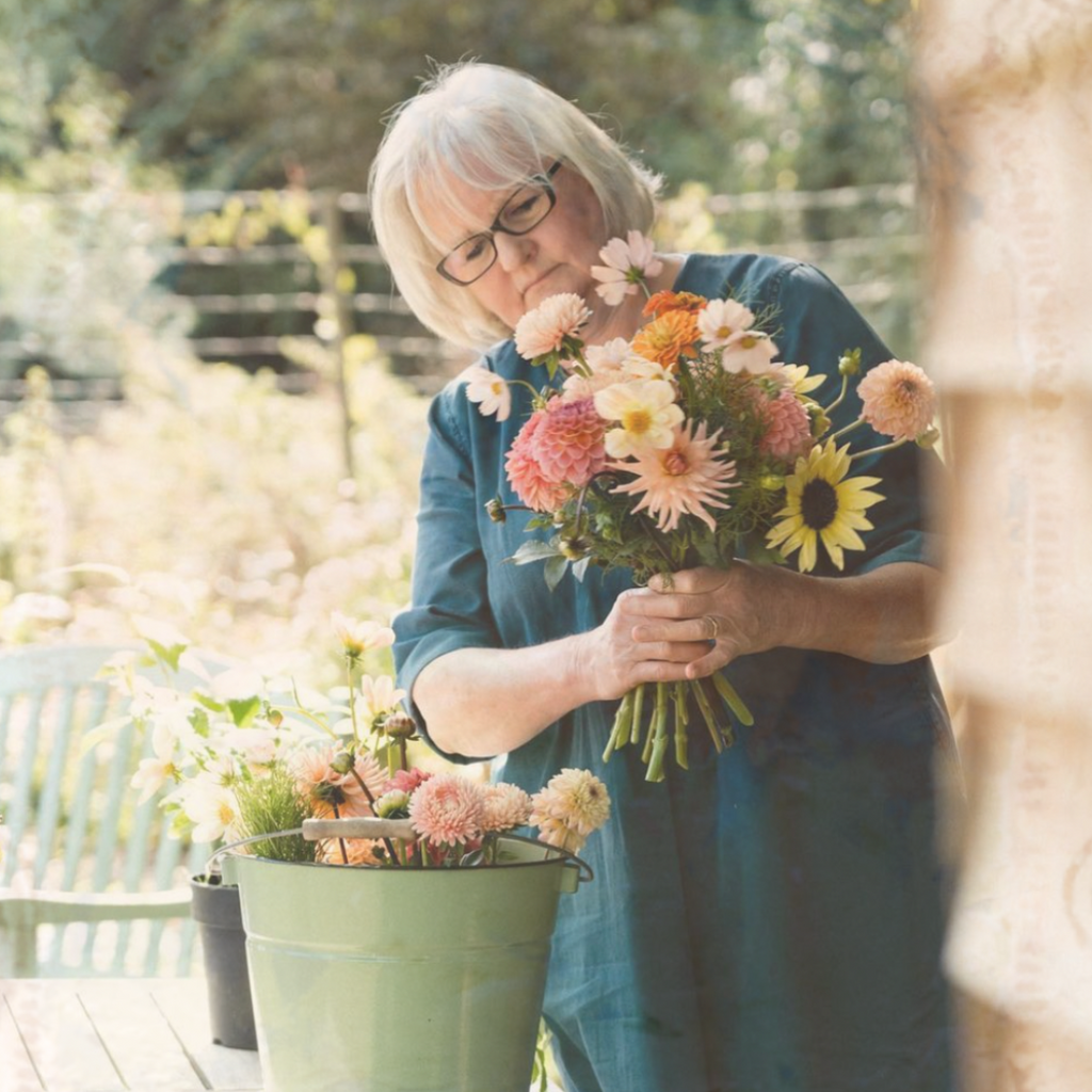 Contemporary flower arranging workshop